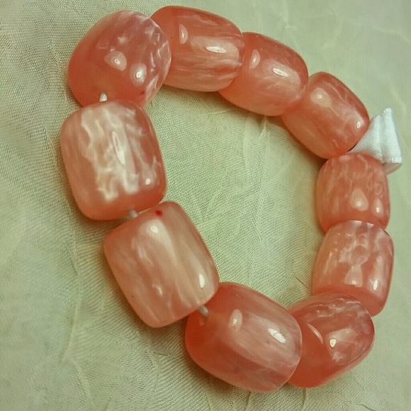 Vintage Pink Pearlized Lucite Bead Stretch Bracelet Chunky Boho Retro Statement - Picture 4 of 4